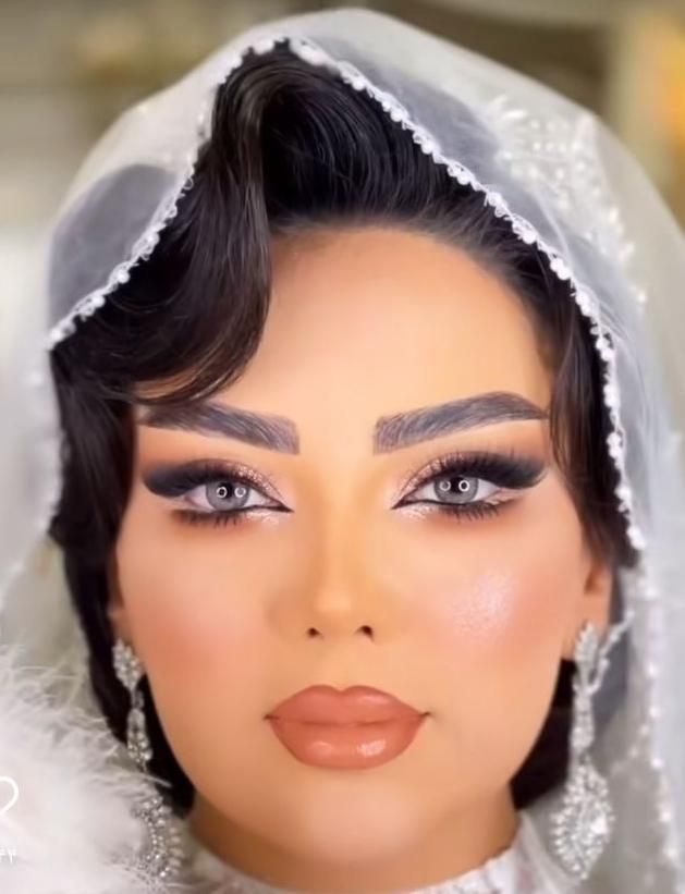دوره اموزشی میکاپ عروس	