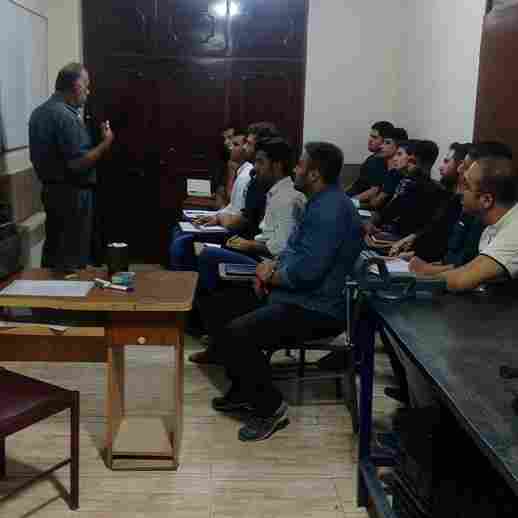 آموزشگاه اتومكانيك ماهان خودرو